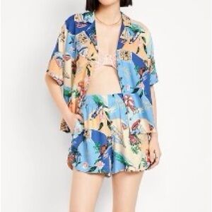 Old Navy Blue and Tan Floral High Waist Shorts